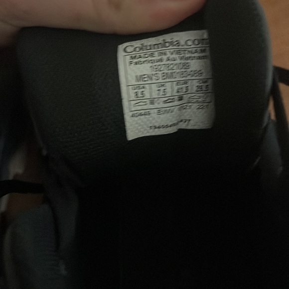 COLUMBIA HIKING BOOTS - Picture 5 of 5